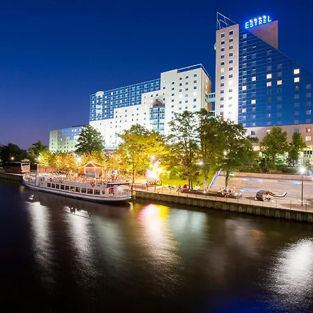 Estrel 4* Берлин