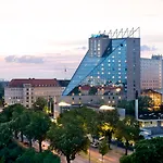 柏林埃斯特酒店 酒店