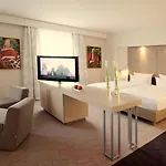 柏林埃斯特酒店 酒店